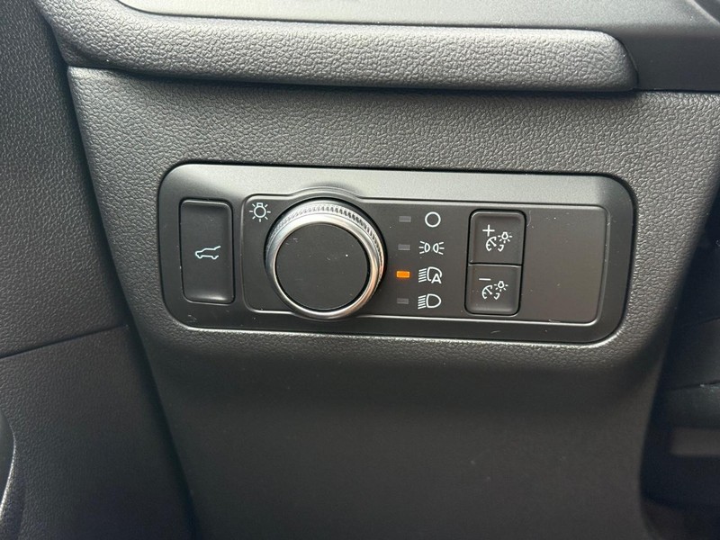 Ford Escape Vehicle Image 23