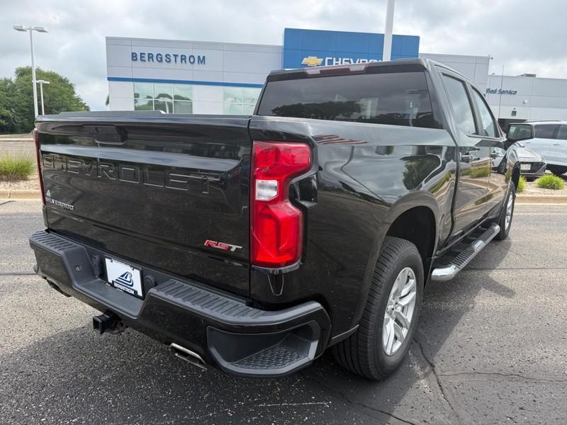 Chevrolet Silverado 1500 Vehicle Image 03