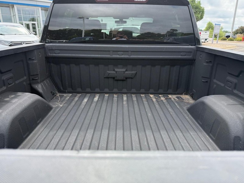 Chevrolet Silverado 1500 Vehicle Image 05