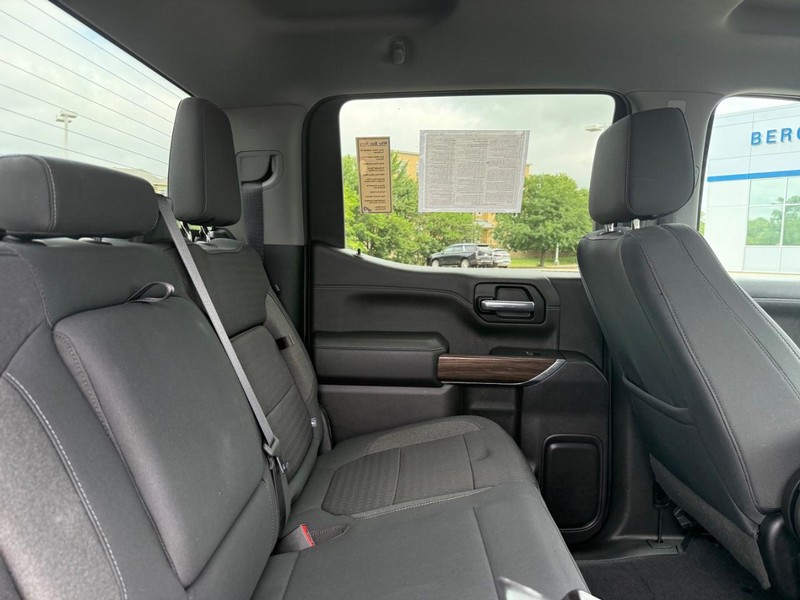 Chevrolet Silverado 1500 Vehicle Image 10