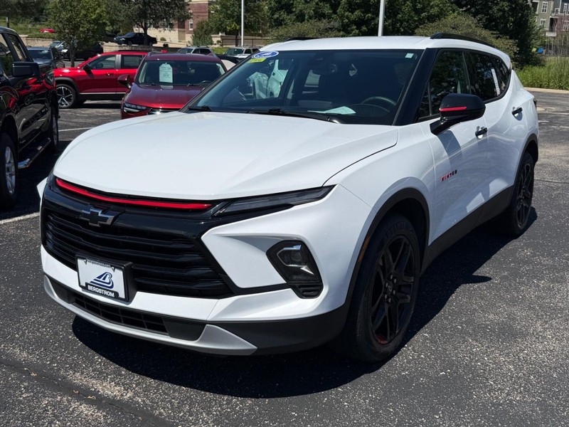 Chevrolet Blazer Vehicle Image 08