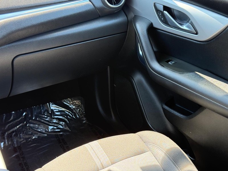Chevrolet Blazer Vehicle Image 15