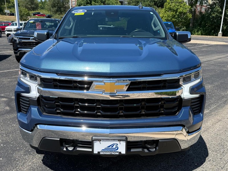 Chevrolet Silverado 1500 Vehicle Image 09