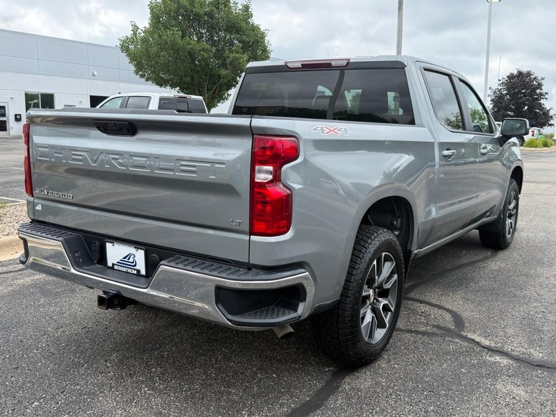 Chevrolet Silverado 1500 Vehicle Image 03