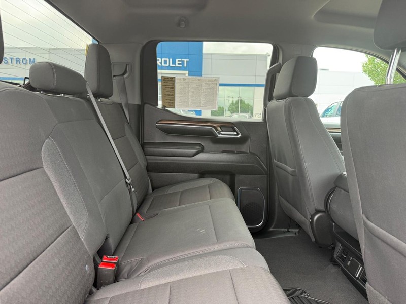 Chevrolet Silverado 1500 Vehicle Image 10