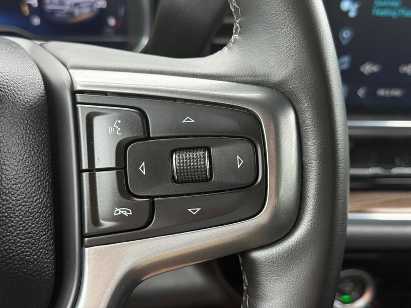 Chevrolet Silverado 1500 Vehicle Image 16