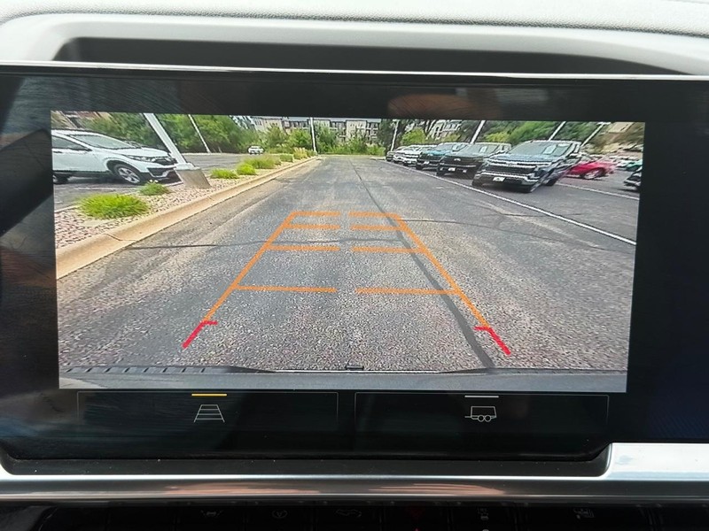 Chevrolet Silverado 1500 Vehicle Image 18