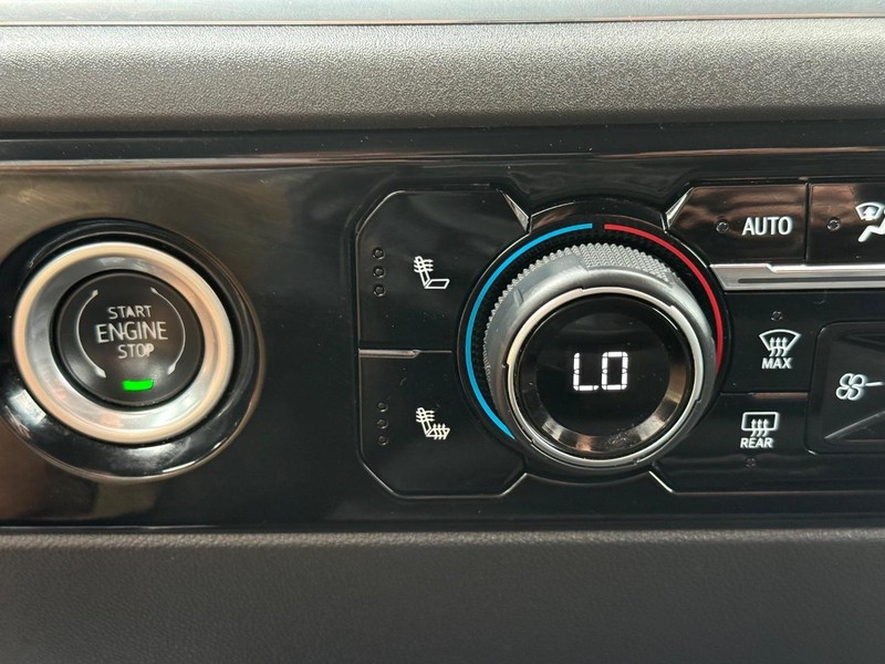 Chevrolet Silverado 1500 Vehicle Image 19