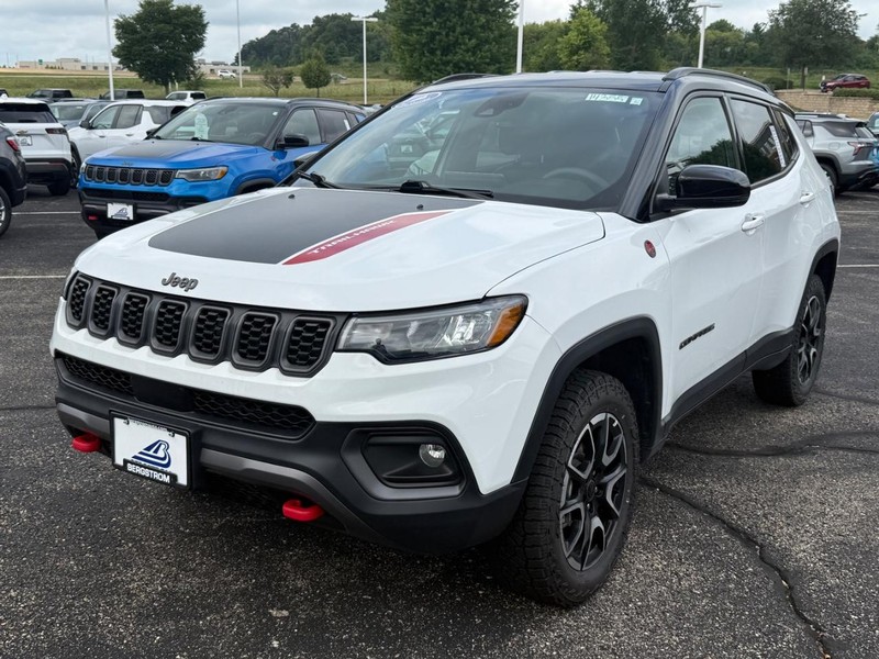 Jeep Compass Vehicle Image 08