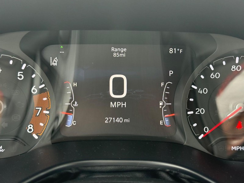 Jeep Compass Vehicle Image 18