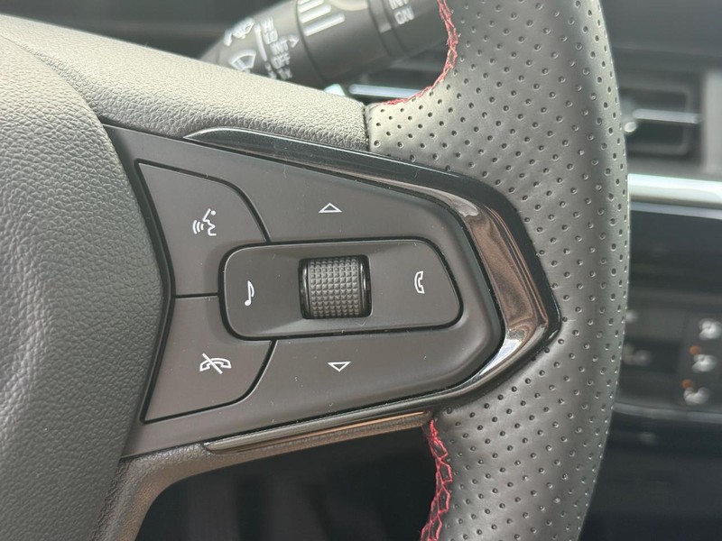 Chevrolet Trax Vehicle Image 17