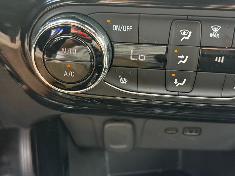 Chevrolet Trax Vehicle Image 20