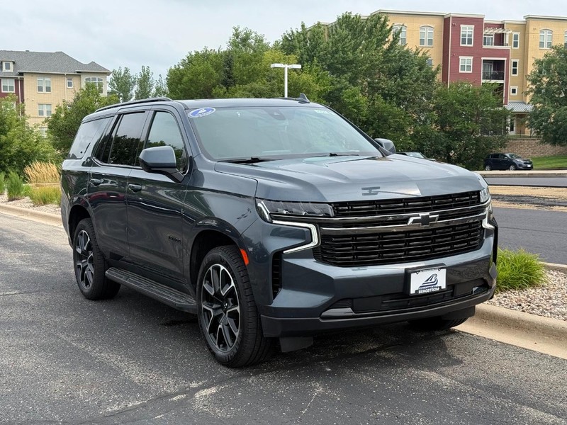 Chevrolet Tahoe Vehicle Image 02