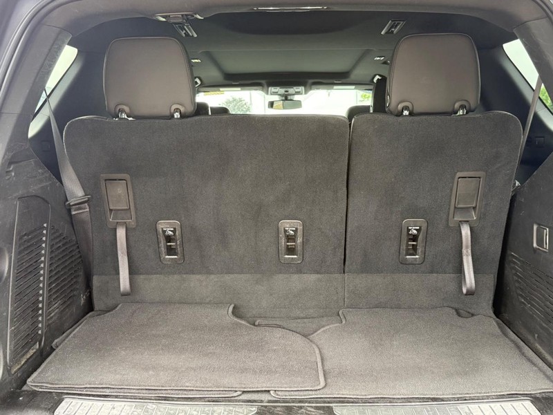 Chevrolet Tahoe Vehicle Image 06