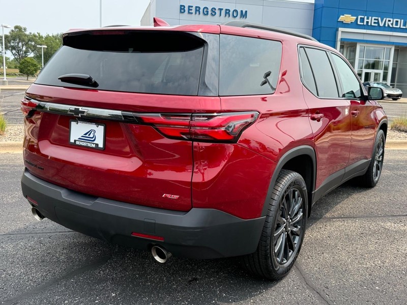 Chevrolet Traverse Vehicle Image 03