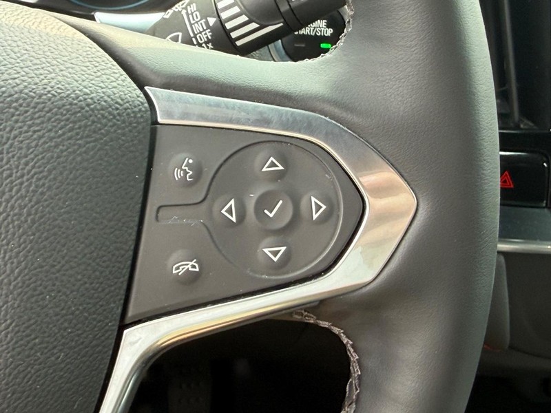 Chevrolet Traverse Vehicle Image 18