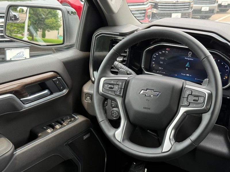 Chevrolet Silverado 1500 Vehicle Image 14
