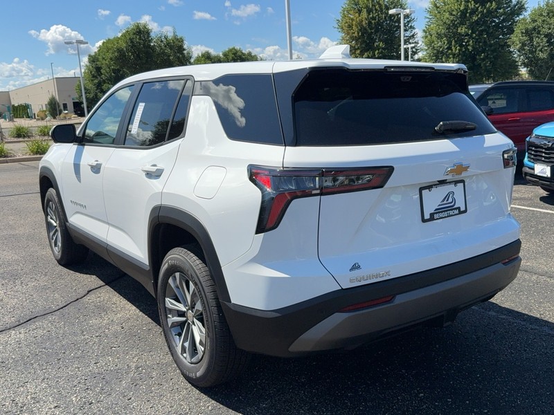 Chevrolet Equinox Vehicle Image 06