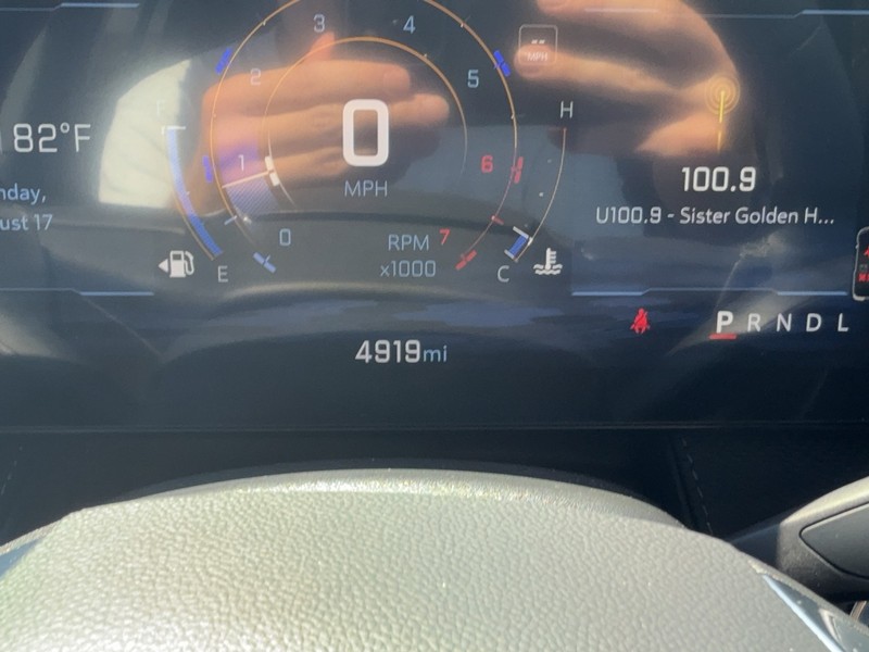 Chevrolet Equinox Vehicle Image 17