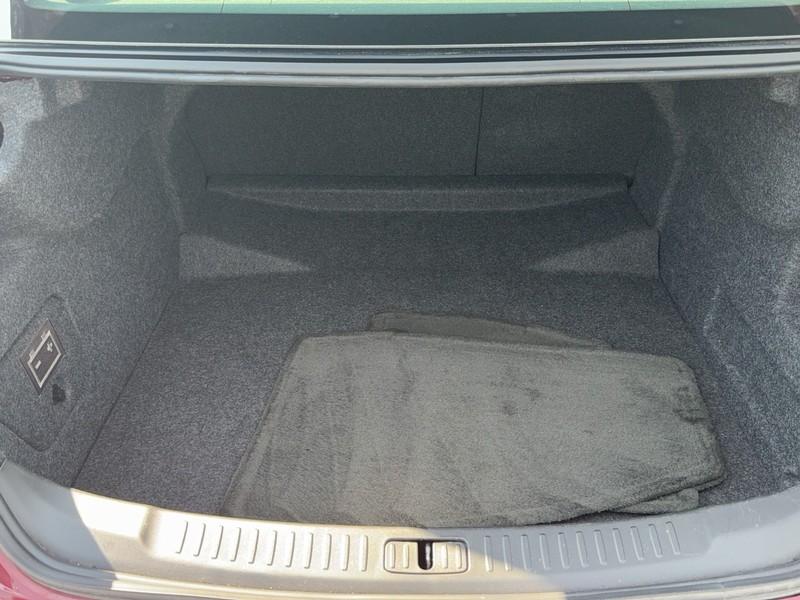 Chevrolet Malibu Vehicle Image 05