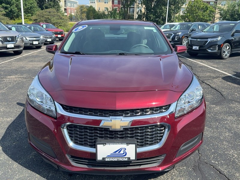 Chevrolet Malibu Vehicle Image 09
