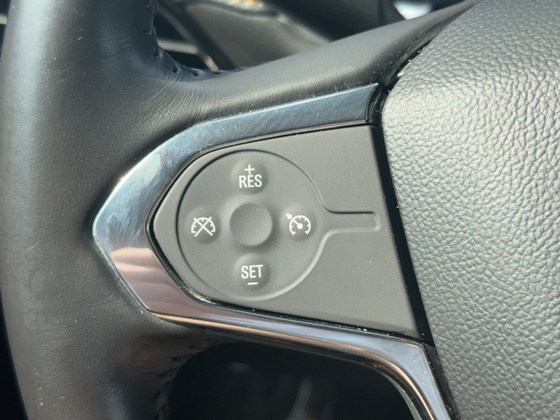 Chevrolet Traverse Vehicle Image 17