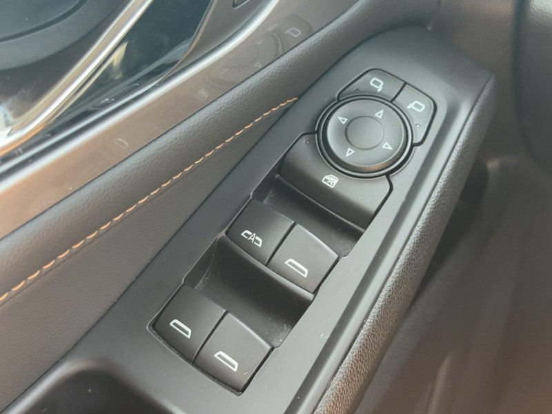 Chevrolet Traverse Vehicle Image 22