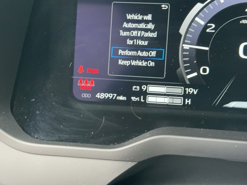 Toyota Tundra 4WD Vehicle Image 18