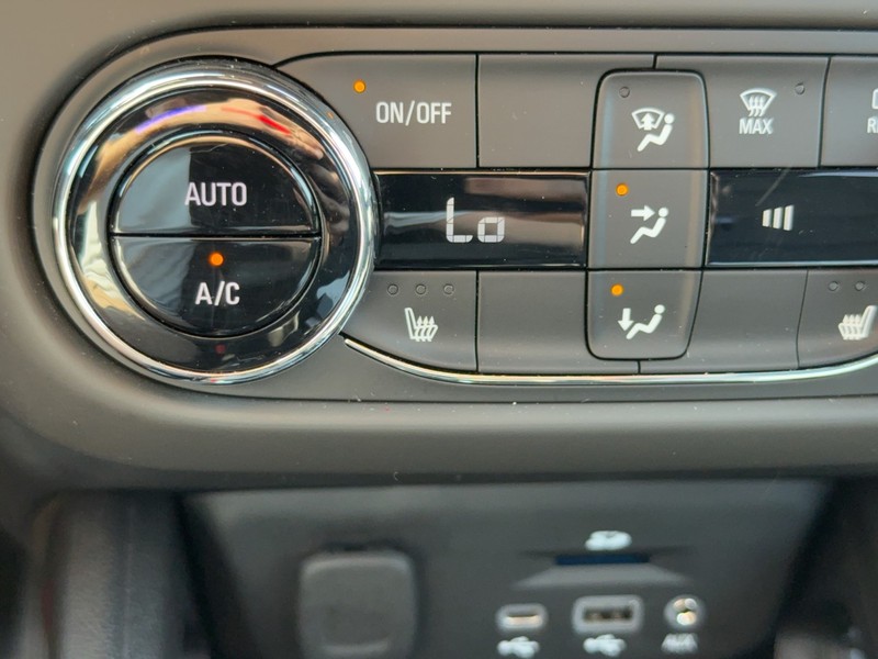 Chevrolet Trailblazer Vehicle Image 19