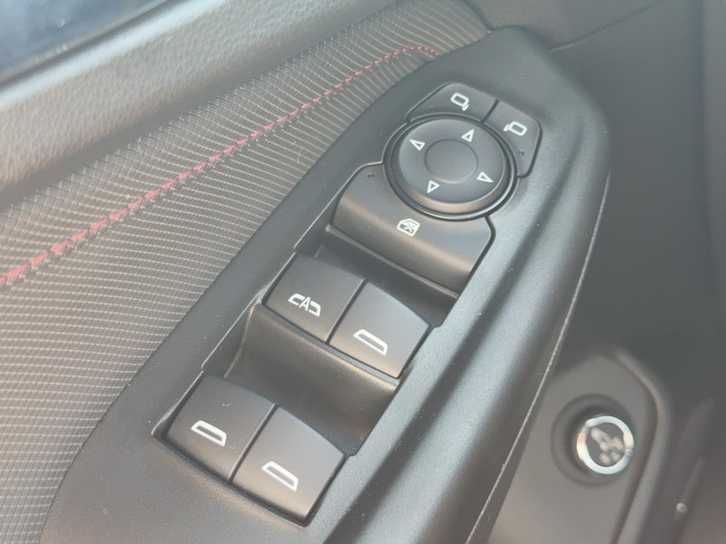Chevrolet Trailblazer Vehicle Image 21