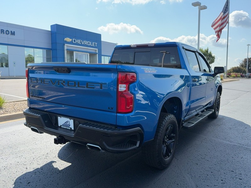 Chevrolet Silverado 1500 Vehicle Image 03