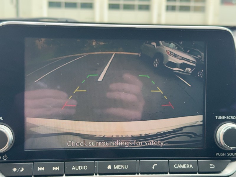 Nissan Altima Vehicle Image 19