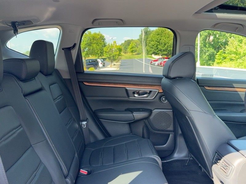 Honda CR-V Vehicle Image 10