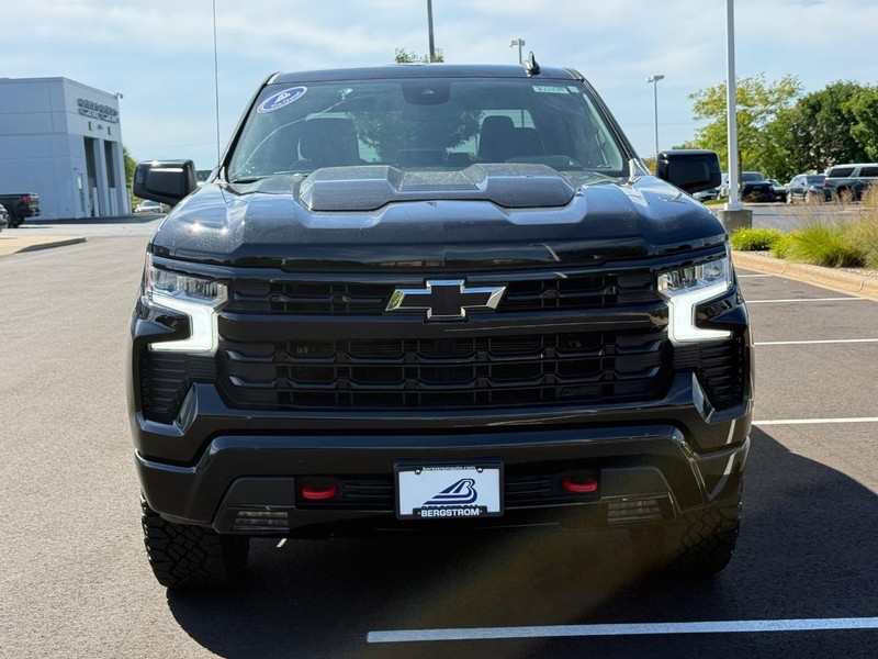 Chevrolet Silverado 1500 Vehicle Full-screen Gallery Image 09