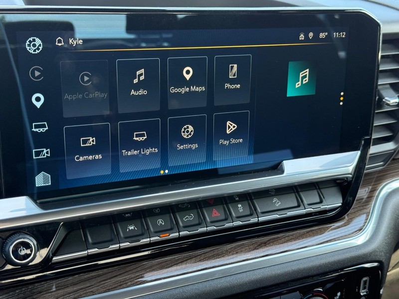 Chevrolet Silverado 1500 Vehicle Full-screen Gallery Image 15