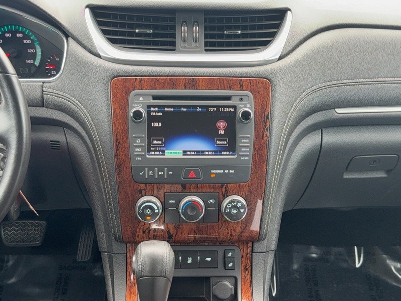 Chevrolet Traverse Vehicle Image 13