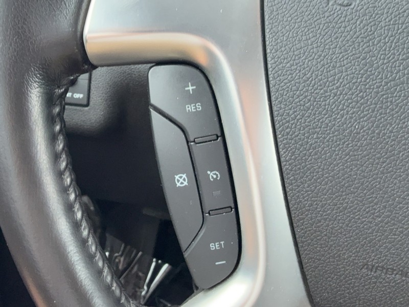 Chevrolet Traverse Vehicle Image 17