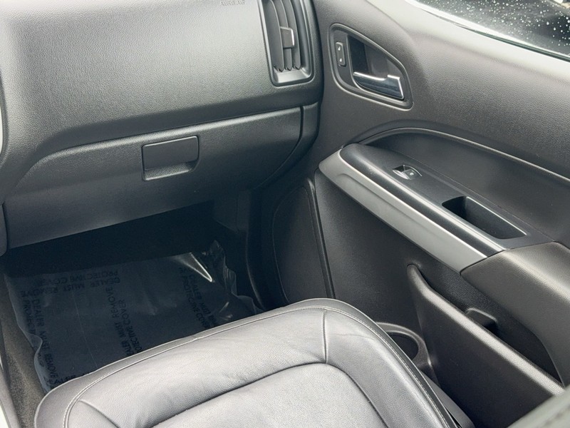 Chevrolet Colorado Vehicle Image 15