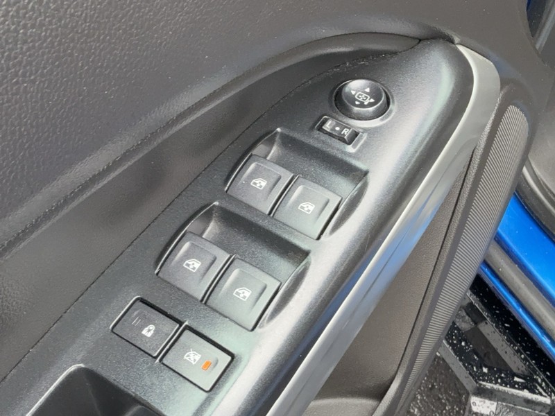 Chevrolet Colorado Vehicle Image 21