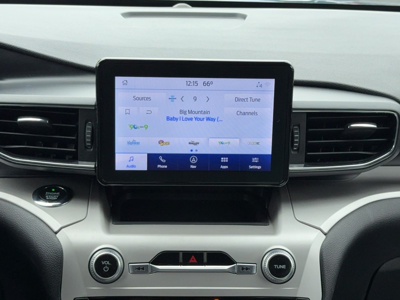 Ford Explorer Vehicle Image 13