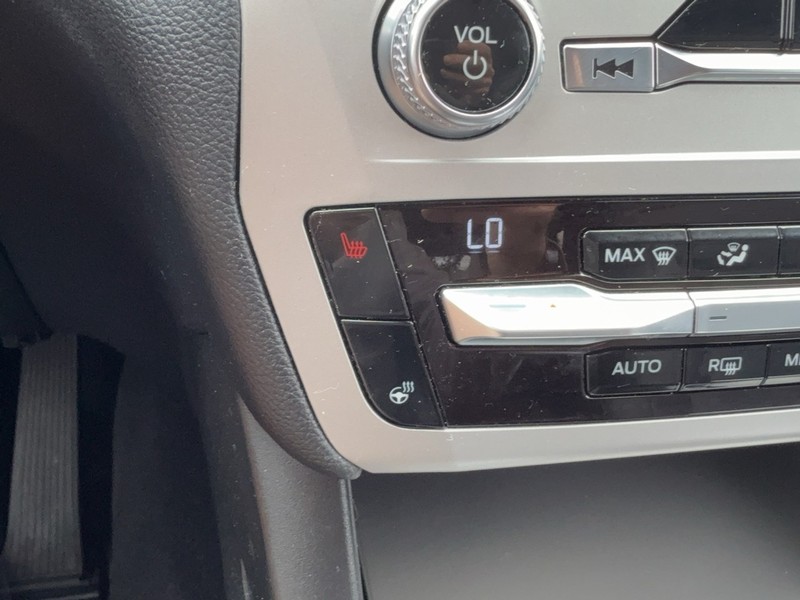 Ford Explorer Vehicle Image 20