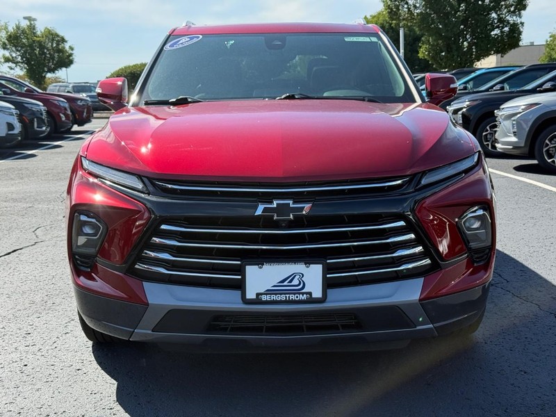 Chevrolet Blazer Vehicle Full-screen Gallery Image 09