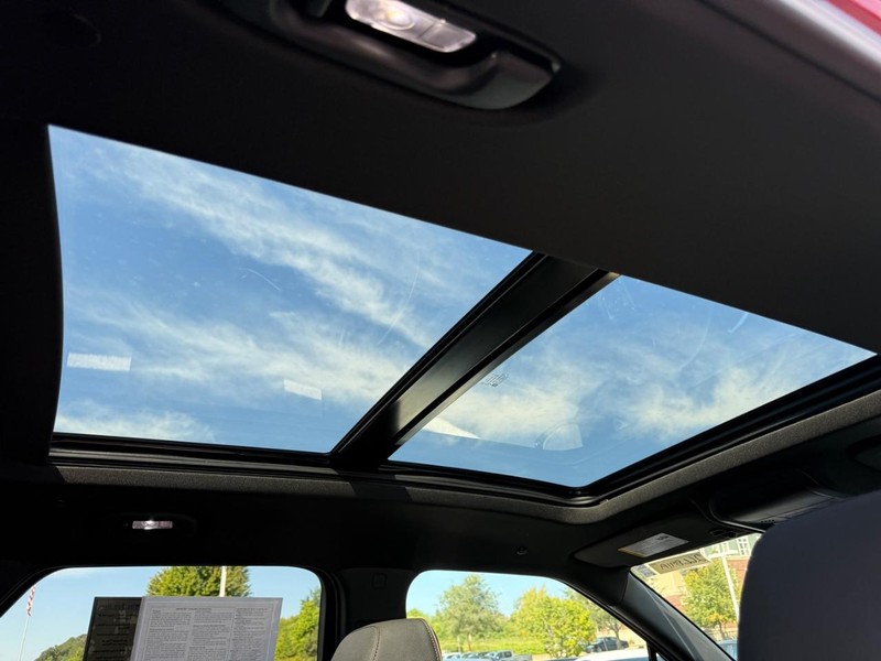 Chevrolet Blazer Vehicle Full-screen Gallery Image 11