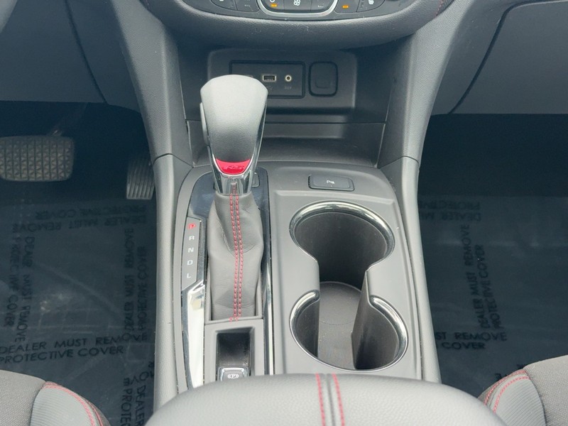 Chevrolet Equinox Vehicle Full-screen Gallery Image 13