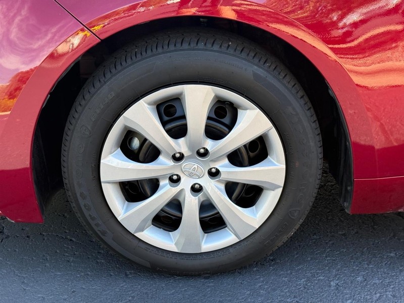 Toyota Corolla Vehicle Image 07