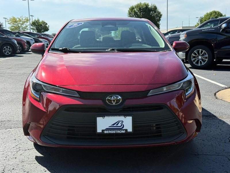 Toyota Corolla Vehicle Image 09