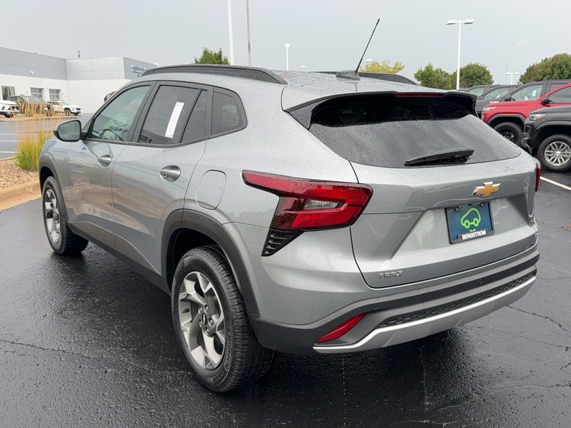 Chevrolet Trax Vehicle Image 06