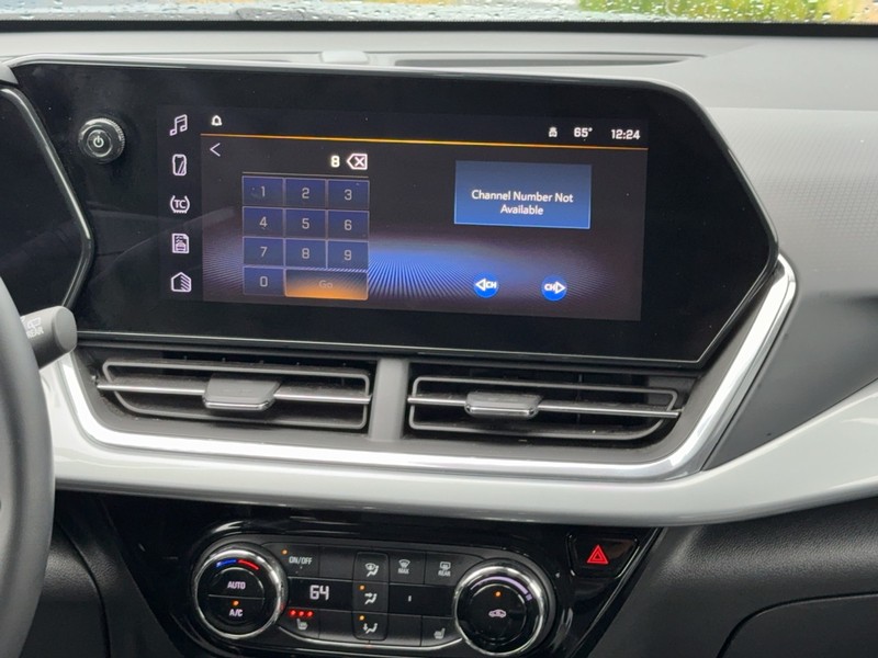 Chevrolet Trax Vehicle Image 12