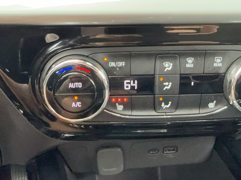 Chevrolet Trax Vehicle Image 19