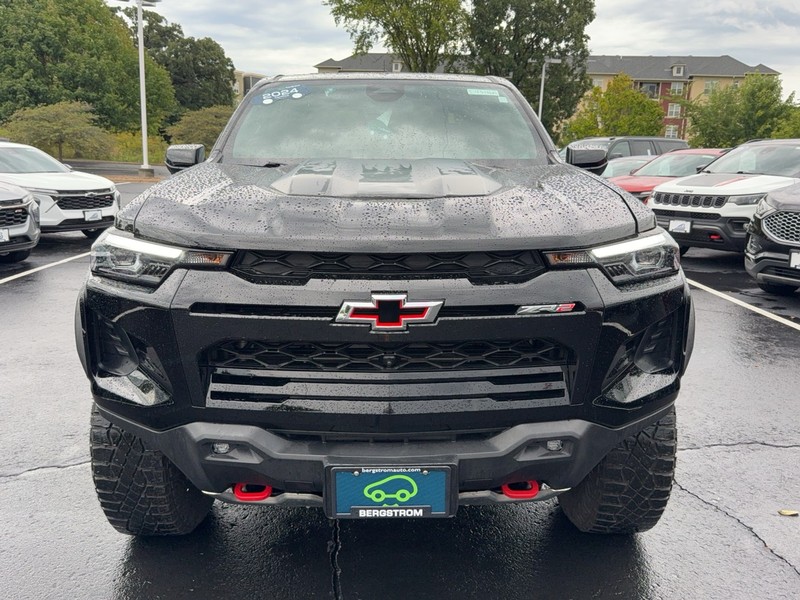 Chevrolet Colorado Vehicle Image 09